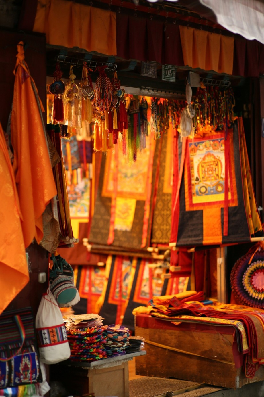 Bhutan's Cultural Discovery Tour - Traditional arts and crafts